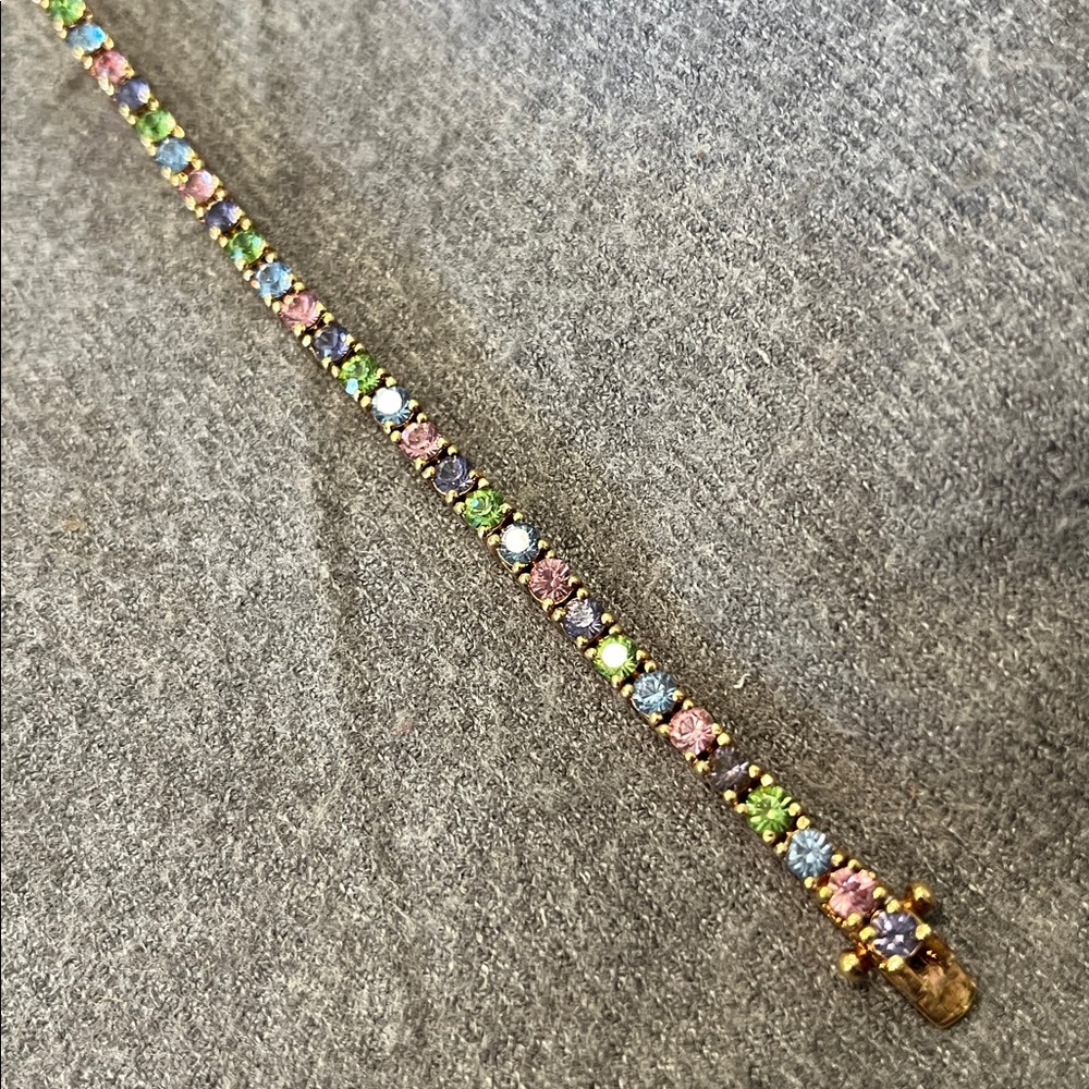 Joan Rivers Crystal Bracelet - Picture 5 of 9